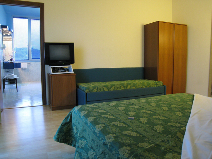 Bedroom 4, Albergo Boomerang, Parma