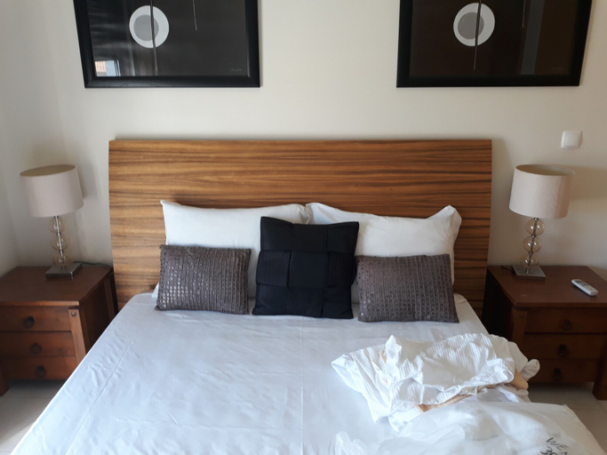 Bedroom 3, Remarkable 1-bed Apartment in Olhos de Água, Albufeira