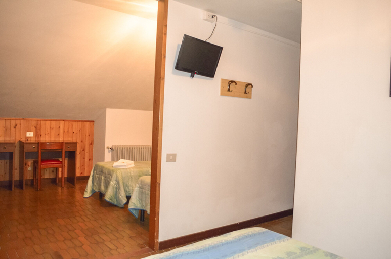 Bedroom 2, Hotel Milano, Sondrio