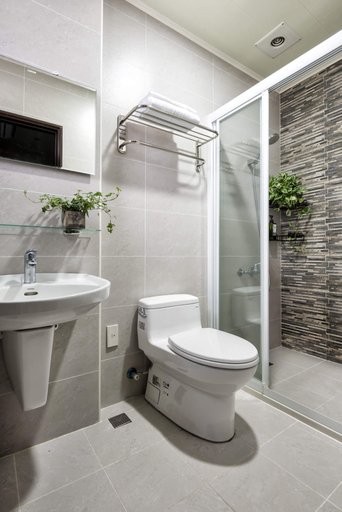 Bathroom, Single Eyelid Hostel, Yilan