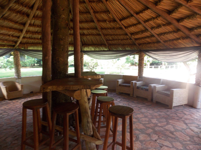 Food & Drinks, Eden Rock Resort, Kagoma