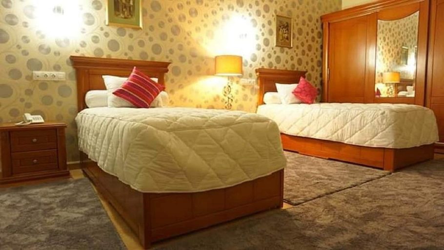 Bedroom 3, Maraval, Oran