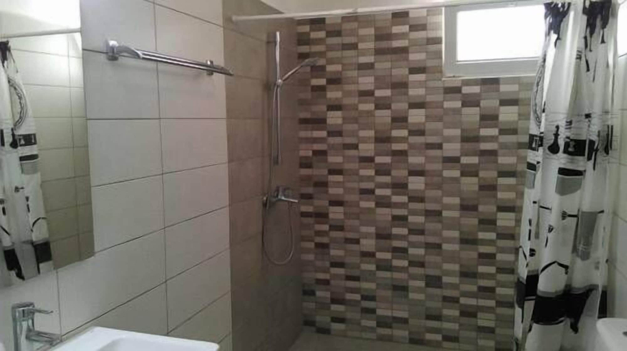 Bathroom 5, Roseberry Studios, South Aegean
