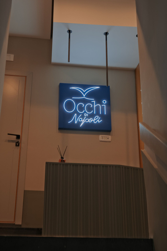Others 5, Occhi Di Napoli, Napoli