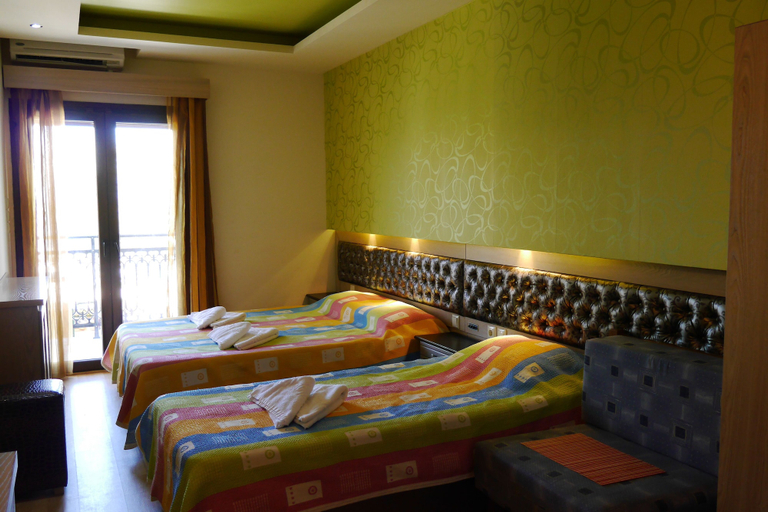 Bedroom 4, Captain's Beach Apartments, East Macedonia and Thrace