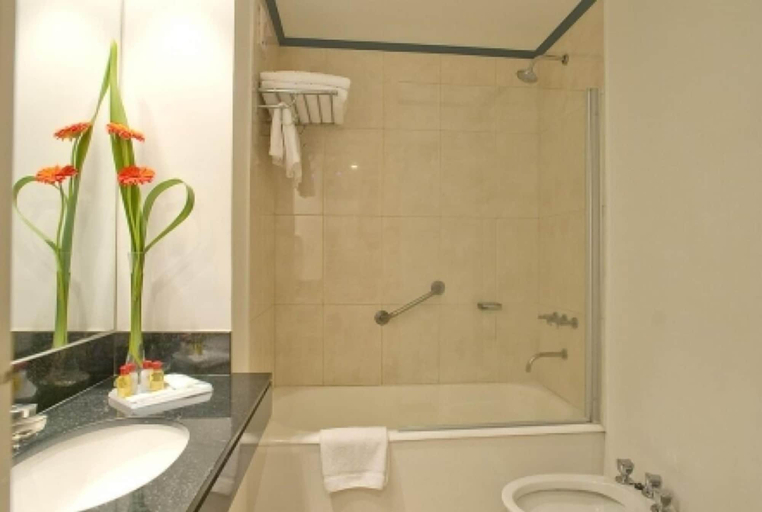 Bathroom, Hotel Libertador Tandil, Tandil