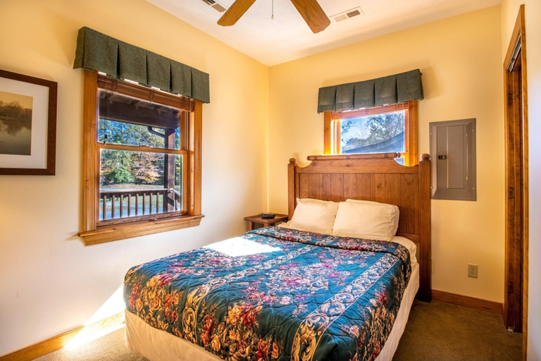 Bedroom 3, Wilderness Presidential By Tripforth, Spotsylvania