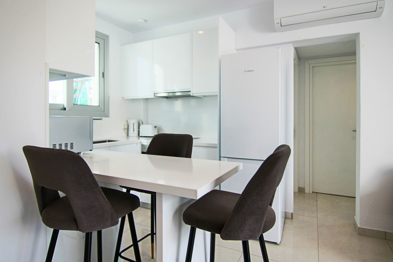 Others 4, Phaedrus Living: Seaside Executive Flat Harbour 101