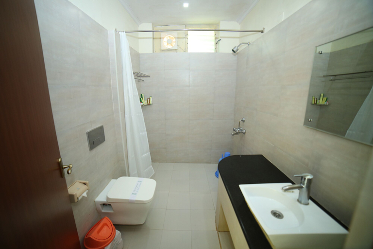Bathroom 4, Hotel River Bay, East Godavari