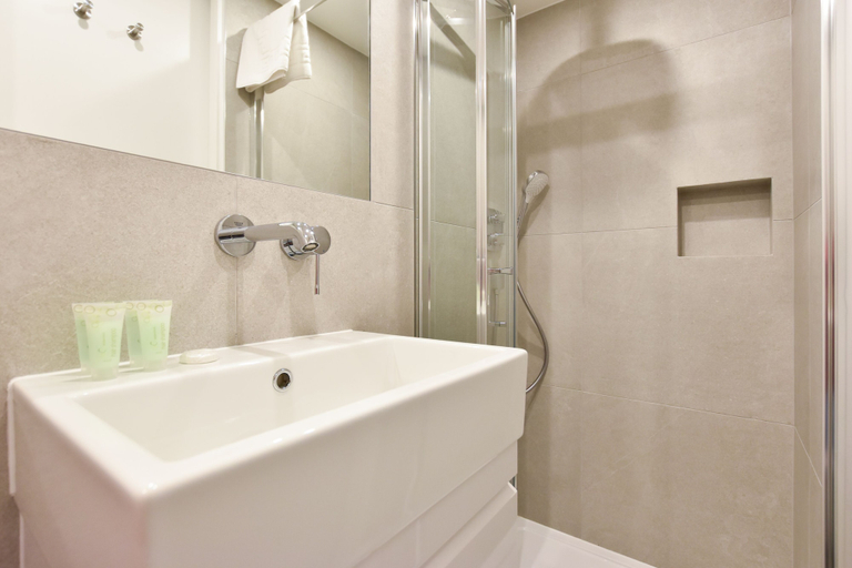 Bathroom 4, StayPrime Earls Court Serviced Apartments, London