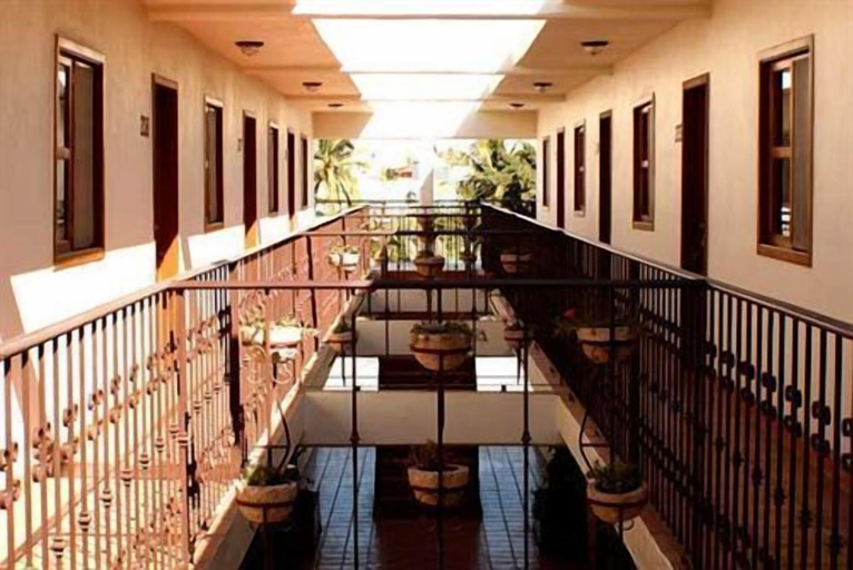 Others 4, Cabo Cush Hotel, La Paz