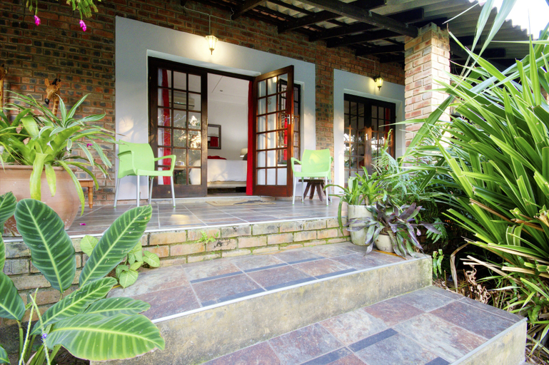 Exterior & Views 2, Maputaland Guest House, Umkhanyakude