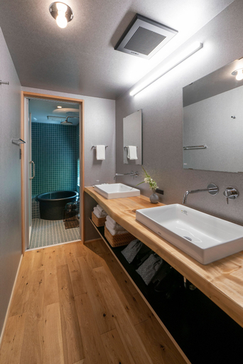 Bathroom 3, Hanatsume Machiya Holiday House, Kanazawa