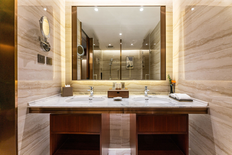 Bathroom 3, Yun-Zen Century Hotel, Shijiazhuang