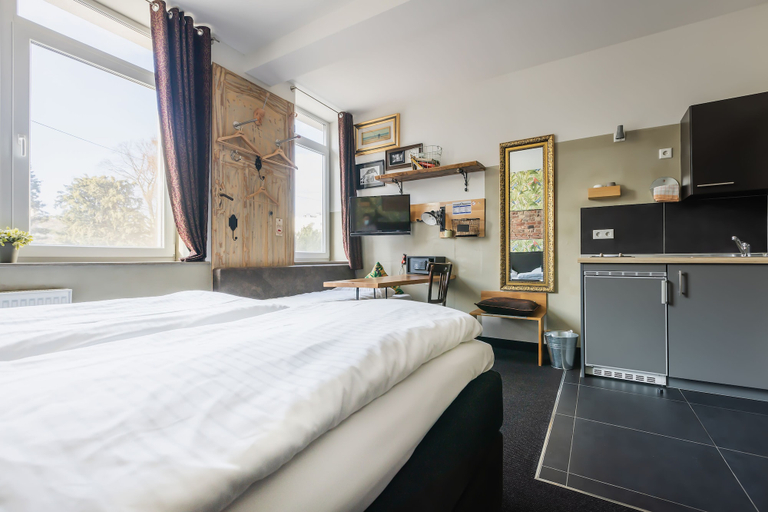 Bedroom 4, aappartel boardinghouse city center, Bielefeld
