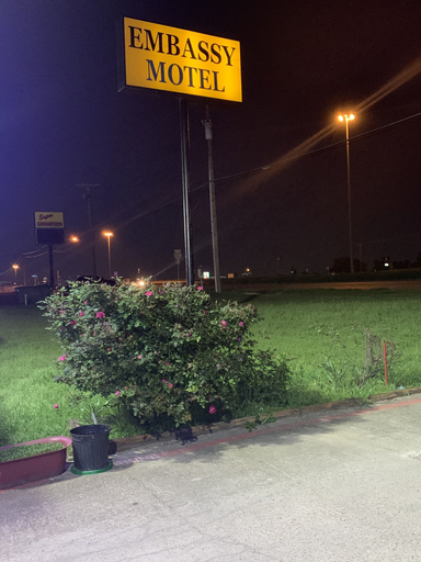 Others 5, Embassy motel, Dallas
