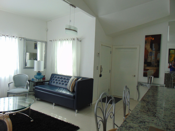 Others 4, Modern Townhome Prime Location, Tijuana