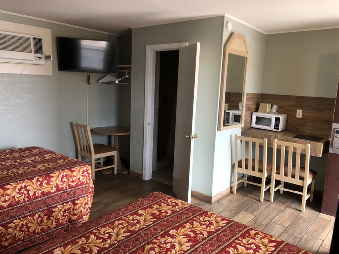 Others 5, Budget inn, Kleberg