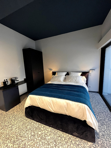 Bedroom 4, SUITE 28, Aude