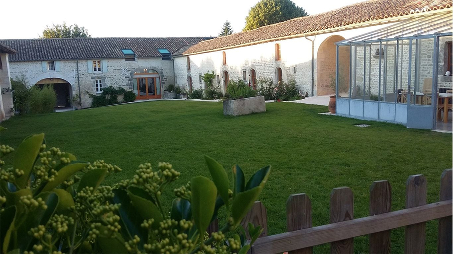 Exterior & Views 2, Les Hauts de Chalonne, Charente
