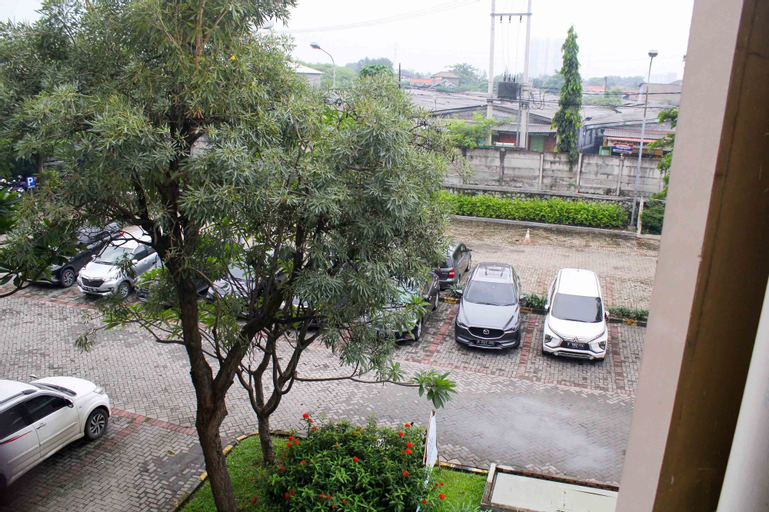 Exterior & Views 3, Comfort Studio Apartment At Metropark Condominium Jababeka, Cikarang