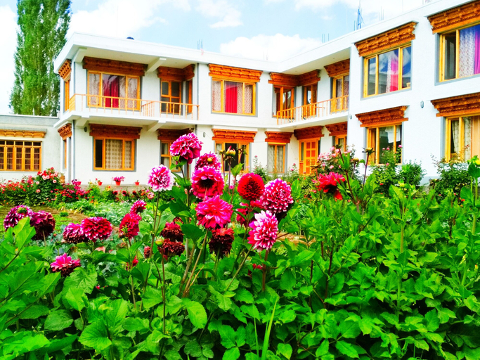 Exterior & Views 1, Leh Stumpa, Leh