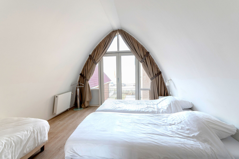 Bedroom 3, Flat Fish, Bergen