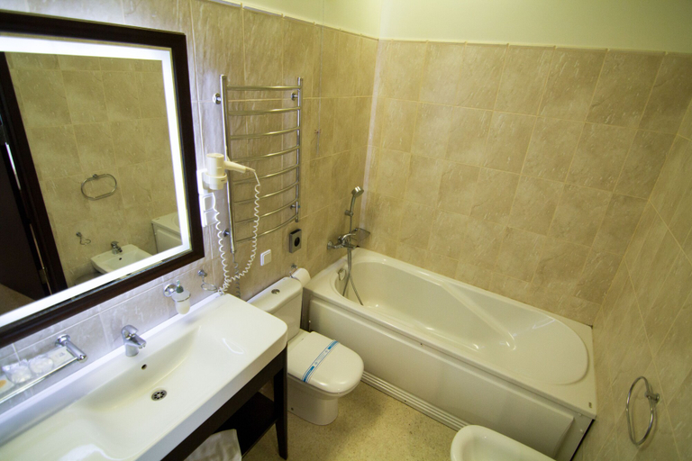 Bathroom 3, Al Mar Hotel, Boryspil's'ka
