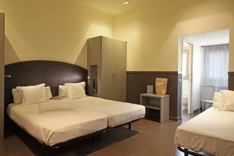 Bedroom 3, Chic&Basic Zoo, Barcelona