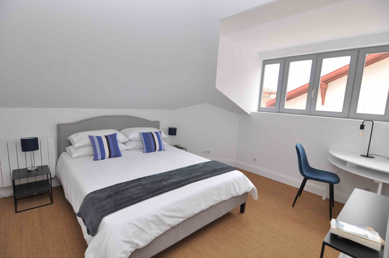 Bedroom 3, Les Tourelles, Pyrénées-Atlantiques