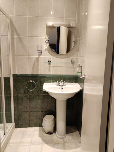 Bathroom 3, The Arundel Park Hotel, West Sussex
