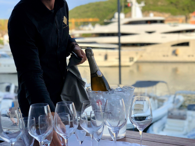 Food & Drinks 4, Hotel du Centre Nautique, Corse-du-Sud