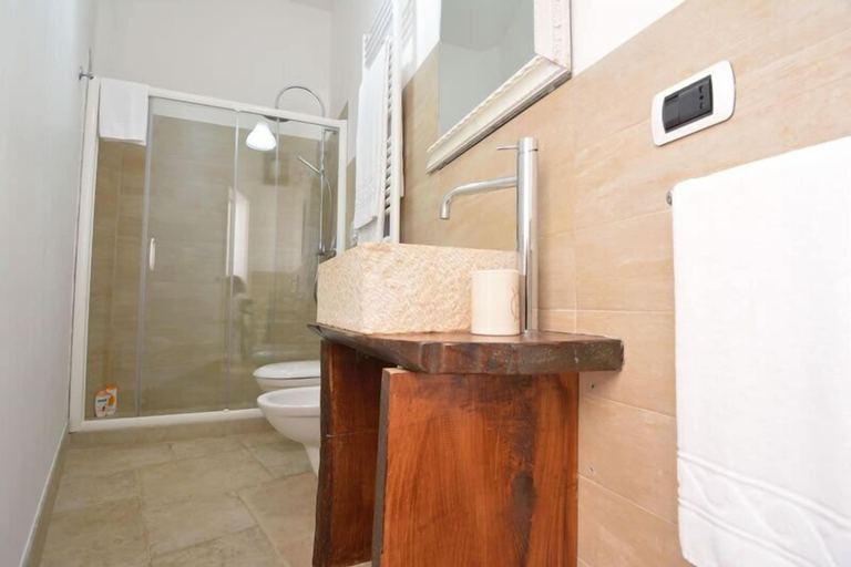 Bathroom 5, Masseria Spetterrata, Brindisi