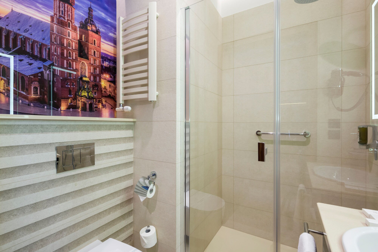 Bathroom 5, Sky Hotel Kraków, Kraków City