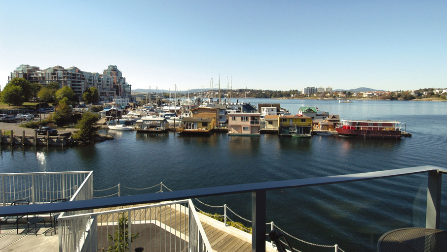 Others 5, WorldMark Victoria, Capital