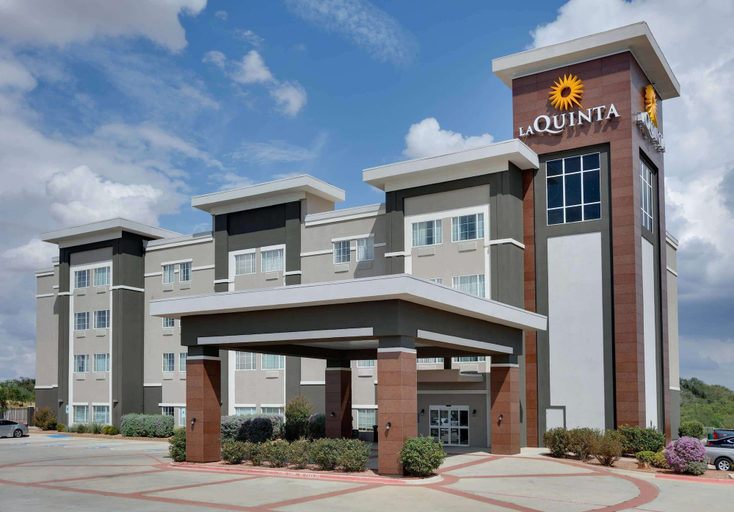 Exterior & Views 2, La Quinta Inn & Suites by Wyndham Big Spring, Howard