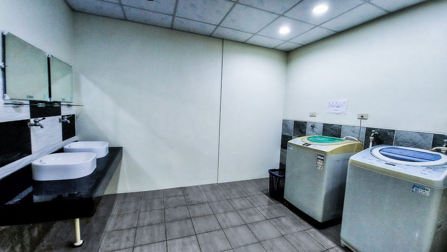 Bathroom 4, SUAO Backpackers, Yilan
