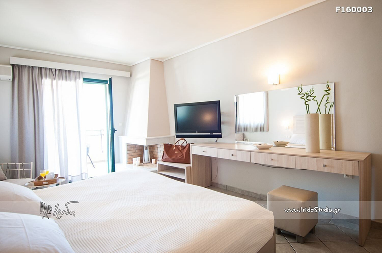 Bedroom 3, Phoenix Beach Hotel, Ionian Islands