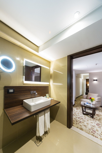 Bathroom 4, Retaj Inn Al Wakrah, Al Wakrah