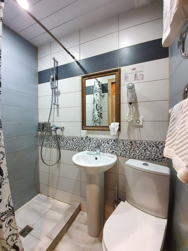 Bathroom 3, Petrovskiy Art Loft, Sankt-Peterburg gorsovet