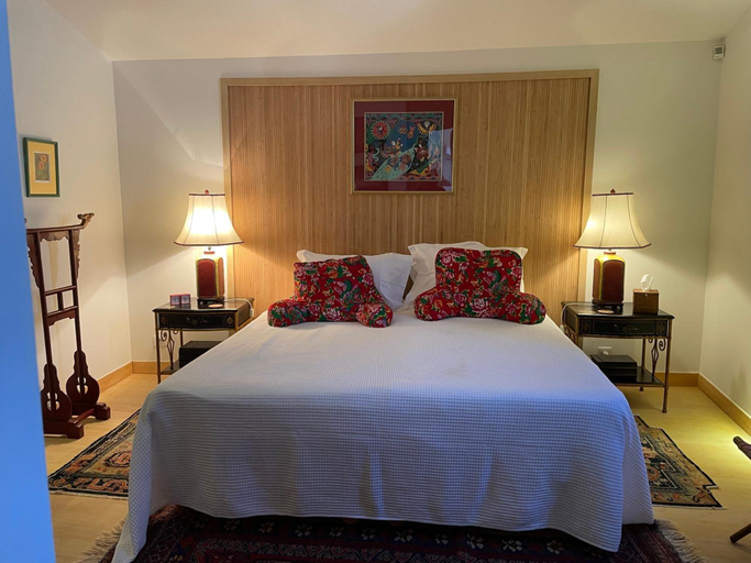 Bedroom 4, La Cour Carree, Vaucluse