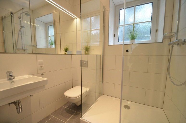 Bathroom 3, Apartments CityXpress, Zell am See