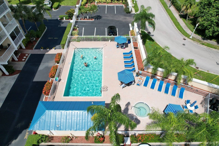 Sport & Beauty 4, Palm Beach Landings A606, Lee