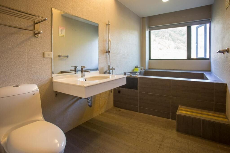 Bathroom 4, Xiangting homestay, Nantou