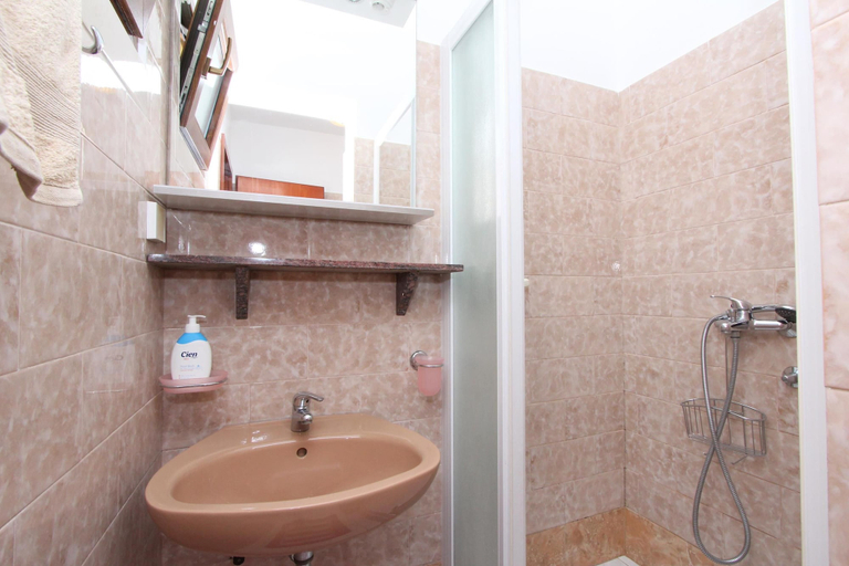 Bathroom 3, Apartments Darko, Rovinj