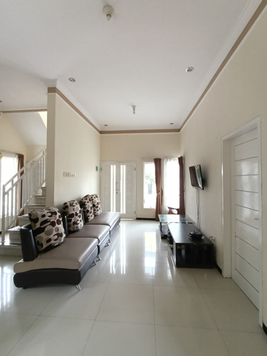 Others 4, Villa Apel A8 Batu (permanently closed), Malang