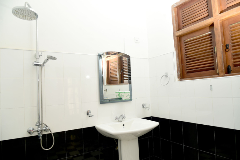 Bathroom 4, Senasuma Homestay, Ella