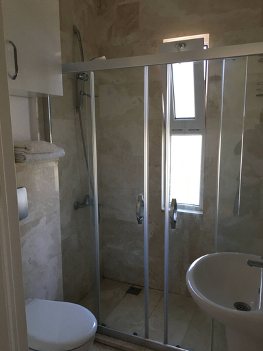 Others 4, Welcome to Villa Oliva, Dalaman