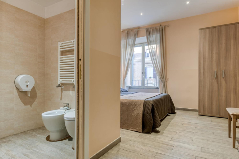 Bathroom 5, Catone Vatican Suites, Rome