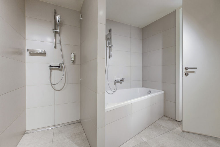 Bathroom 5, Hotel Park - Sava Hotels & Resorts, Bled